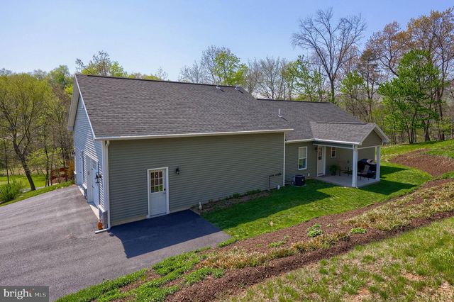 110 PINE HILL RD, Enola, PA 17025