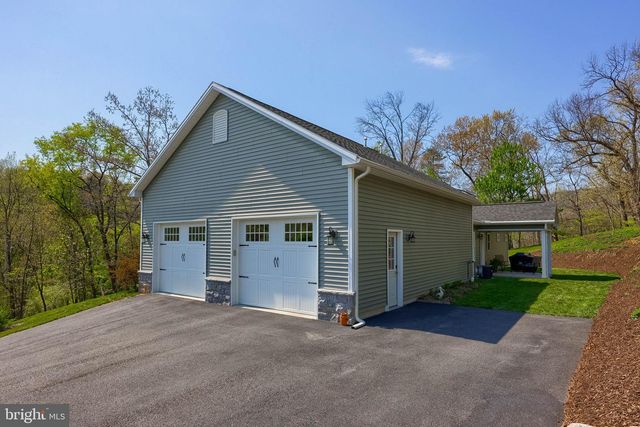 110 PINE HILL RD, Enola, PA 17025