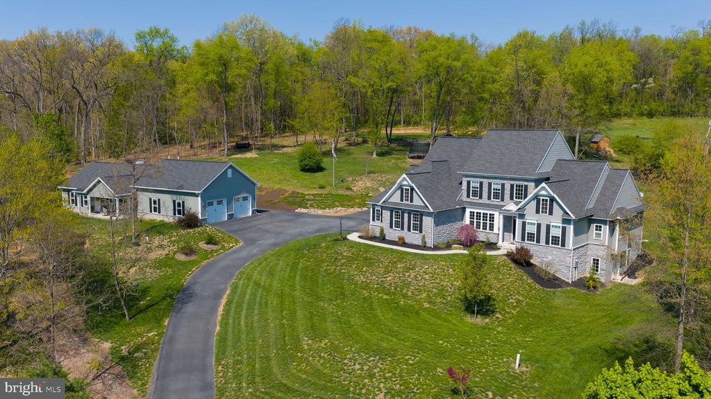 110 PINE HILL RD, Enola, PA 17025