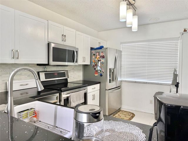 20807 NW 1st Street, Pembroke Pines, FL 33029