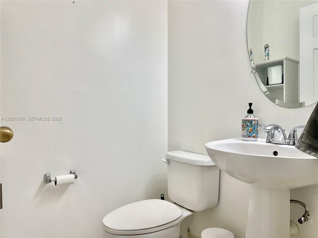20807 NW 1st Street, Pembroke Pines, FL 33029