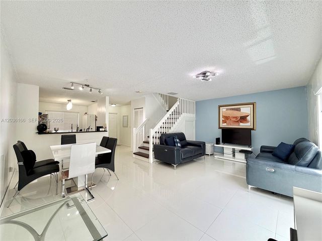 20807 NW 1st Street, Pembroke Pines, FL 33029