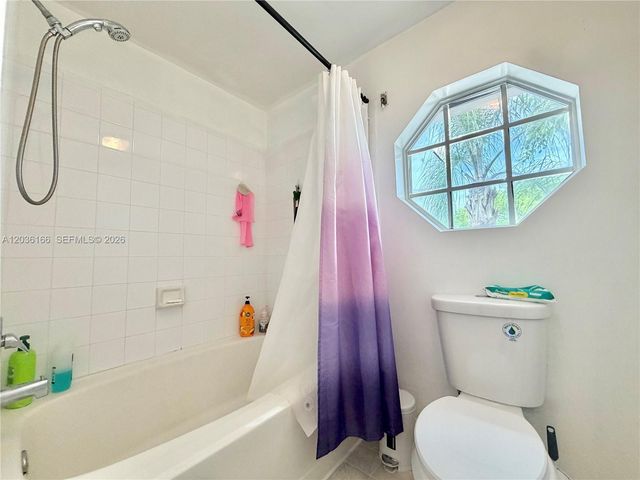 20807 NW 1st Street, Pembroke Pines, FL 33029