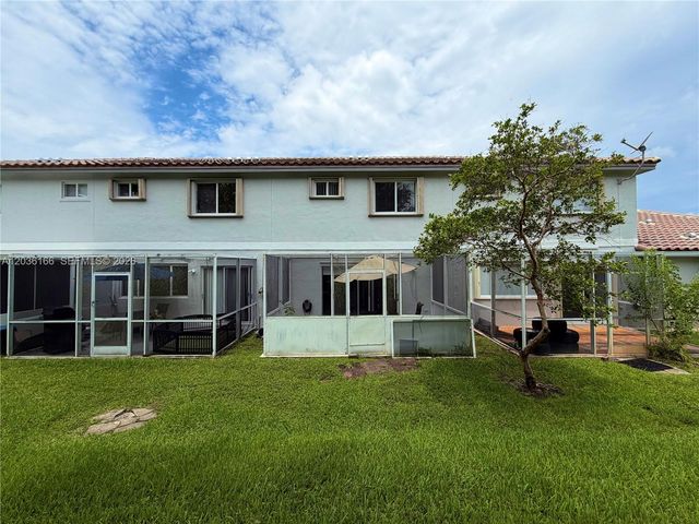20807 NW 1st Street, Pembroke Pines, FL 33029