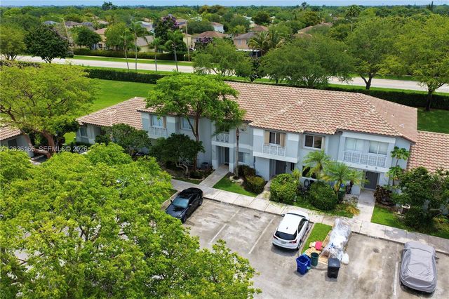 20807 NW 1st Street, Pembroke Pines, FL 33029