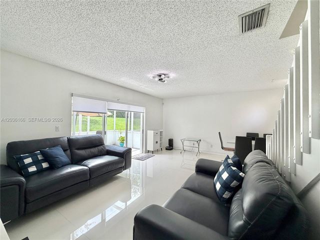 20807 NW 1st Street, Pembroke Pines, FL 33029