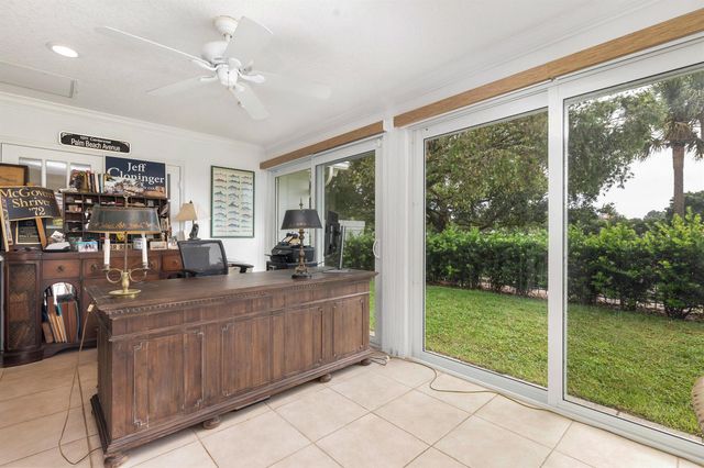 2402 Saratoga Bay Drive, West Palm Beach, FL 33409