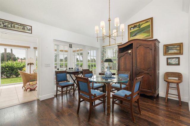 2402 Saratoga Bay Drive, West Palm Beach, FL 33409