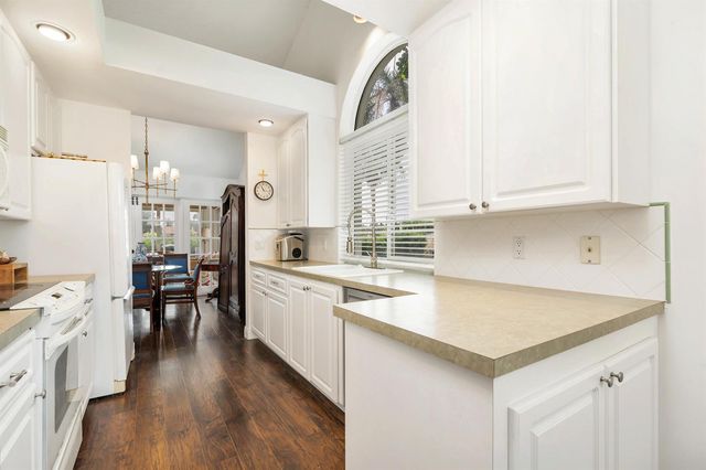 2402 Saratoga Bay Drive, West Palm Beach, FL 33409