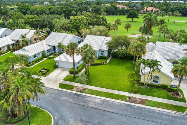 2402 Saratoga Bay Drive, West Palm Beach, FL 33409