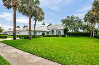2402 Saratoga Bay Drive, West Palm Beach, FL 33409