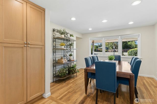 12406 SE 47th Street, Bellevue, WA 98006