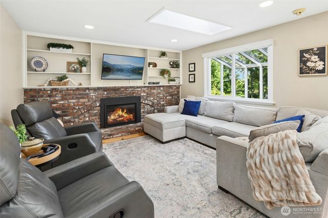 12406 SE 47th Street, Bellevue, WA 98006