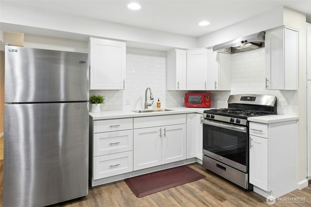 12406 SE 47th Street, Bellevue, WA 98006