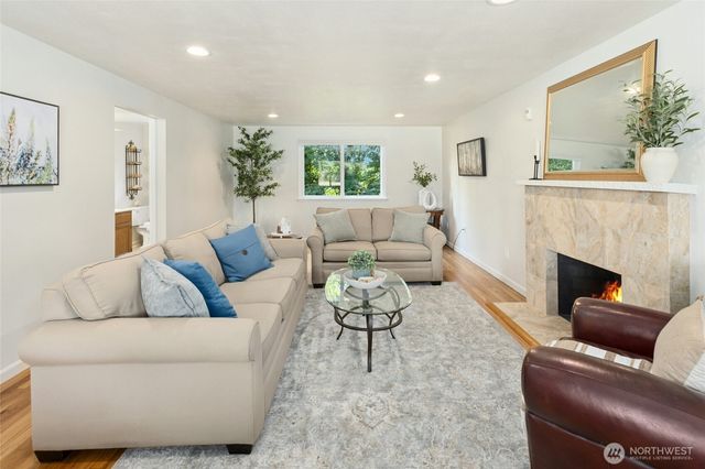 12406 SE 47th Street, Bellevue, WA 98006