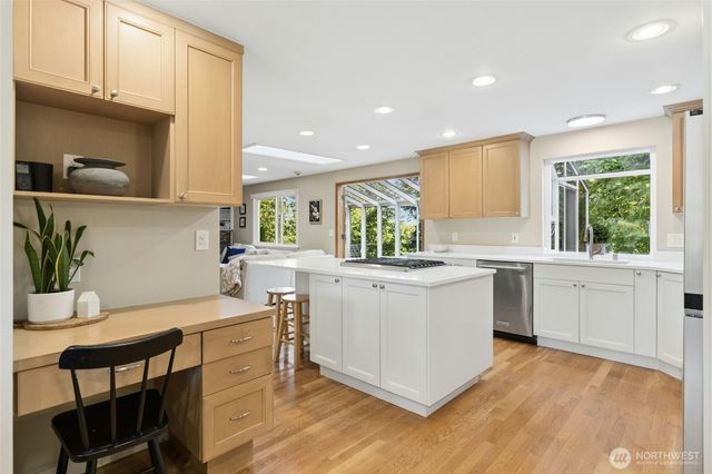 12406 SE 47th Street, Bellevue, WA 98006