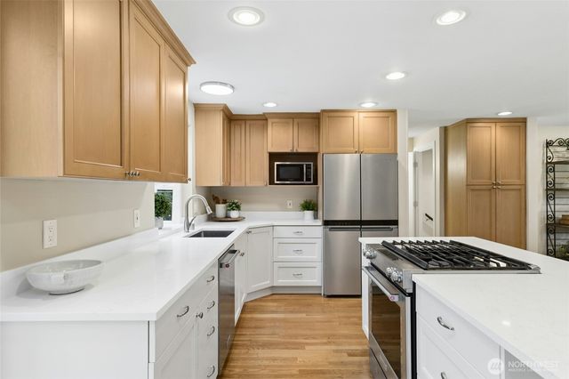 12406 SE 47th Street, Bellevue, WA 98006