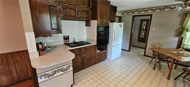 33701 E State Route 58 Highway, Pleasant Hill, MO 64080