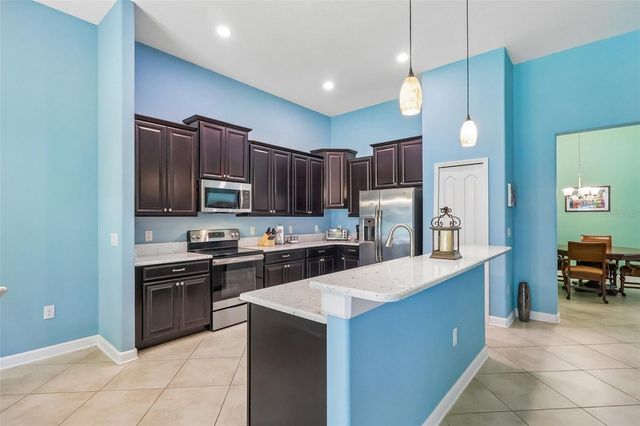 8976 DOVE VALLEY WAY, Davenport, FL 33896