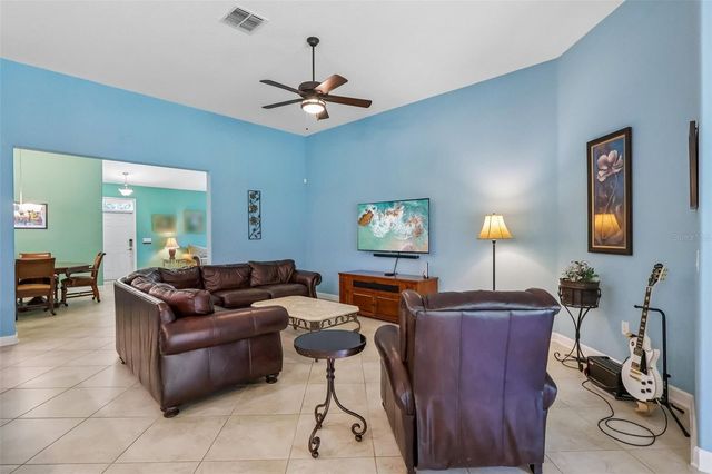 8976 DOVE VALLEY WAY, Davenport, FL 33896