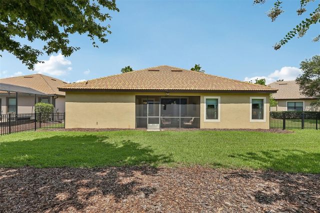 8976 DOVE VALLEY WAY, Davenport, FL 33896