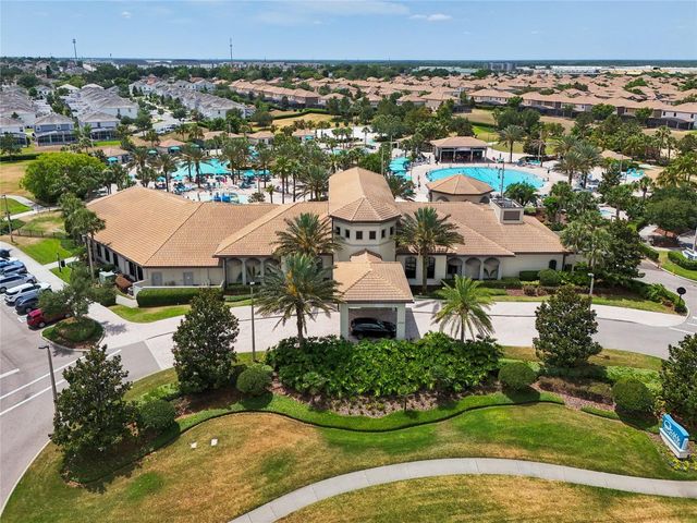 8976 DOVE VALLEY WAY, Davenport, FL 33896