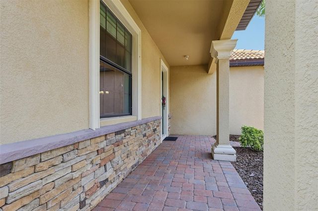 8976 DOVE VALLEY WAY, Davenport, FL 33896