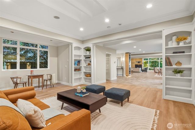 4393 E Sequim Bay Road, Sequim, WA 98382