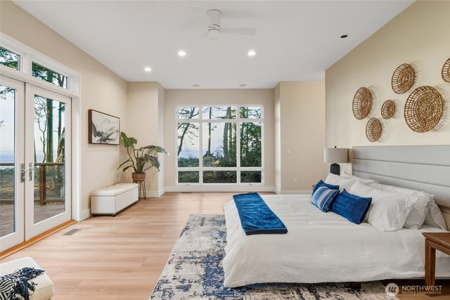 4393 E Sequim Bay Road, Sequim, WA 98382