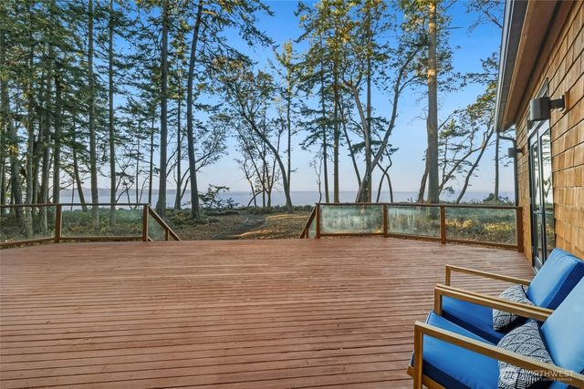 4393 E Sequim Bay Road, Sequim, WA 98382