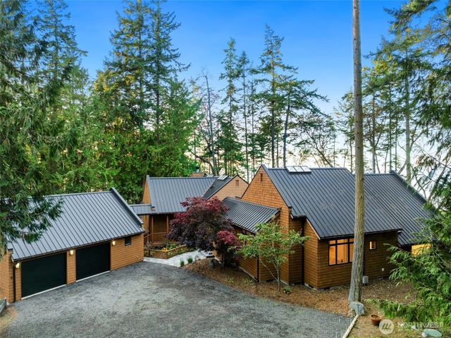 4393 E Sequim Bay Road, Sequim, WA 98382