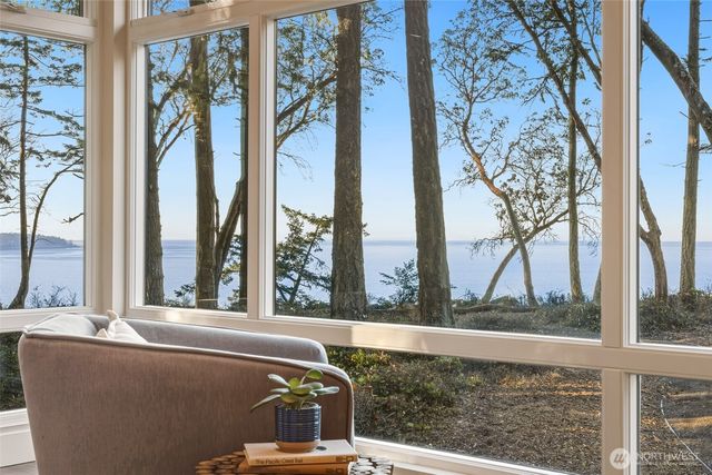 4393 E Sequim Bay Road, Sequim, WA 98382