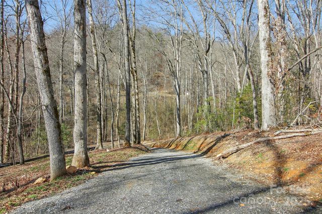 210 Oak Grove Road, Bryson City, NC 28713