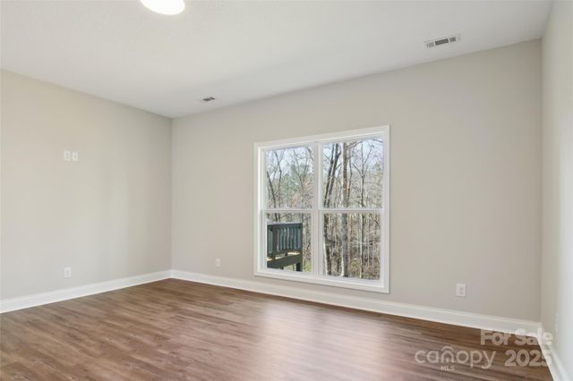210 Oak Grove Road, Bryson City, NC 28713