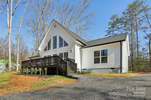 210 Oak Grove Road, Bryson City, NC 28713
