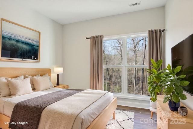 210 Oak Grove Road, Bryson City, NC 28713