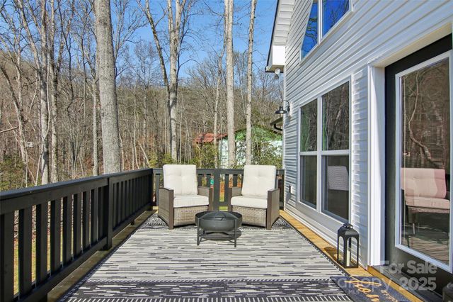 210 Oak Grove Road, Bryson City, NC 28713