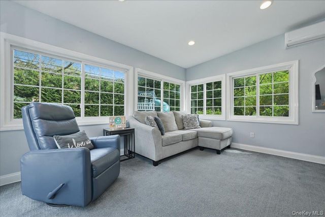 52 Wisteria Avenue, Mineola, NY 11501