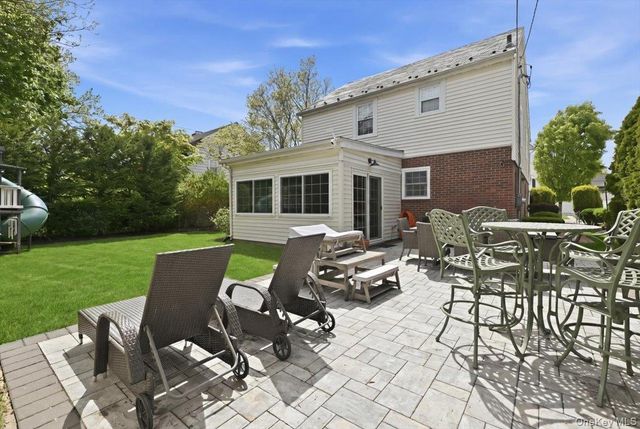 52 Wisteria Avenue, Mineola, NY 11501