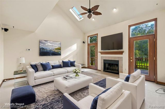 20838 Gill Road, Farmington Hills, MI 48335
