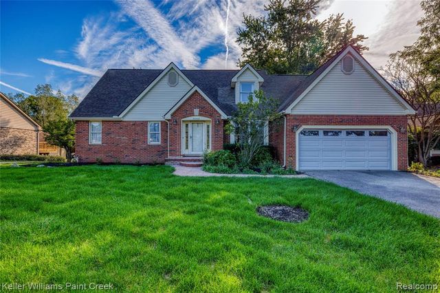 20838 Gill Road, Farmington Hills, MI 48335