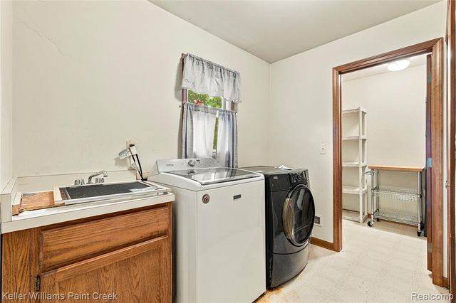20838 Gill Road, Farmington Hills, MI 48335