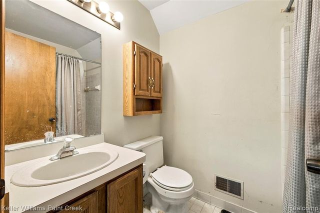 20838 Gill Road, Farmington Hills, MI 48335