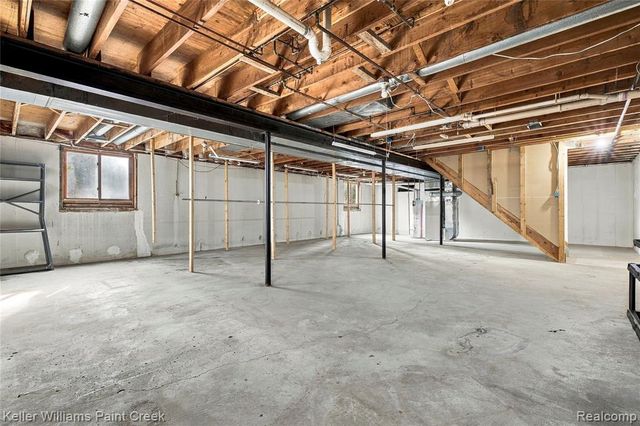 20838 Gill Road, Farmington Hills, MI 48335
