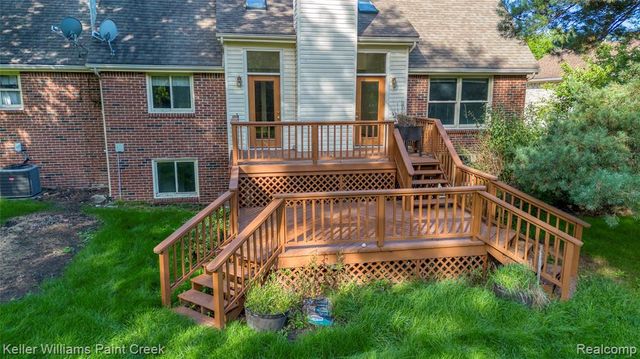 20838 Gill Road, Farmington Hills, MI 48335