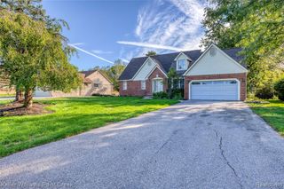 20838 Gill Road, Farmington Hills, MI 48335