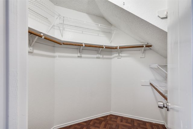 2823 Linden Lane, Grand Prairie, TX 75052