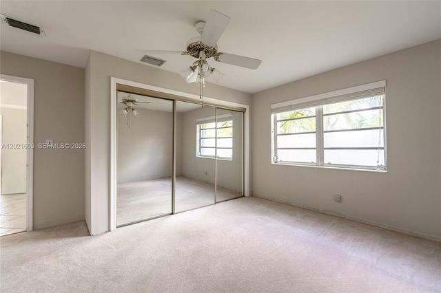 947 Lincoln St, Hollywood, FL 33019