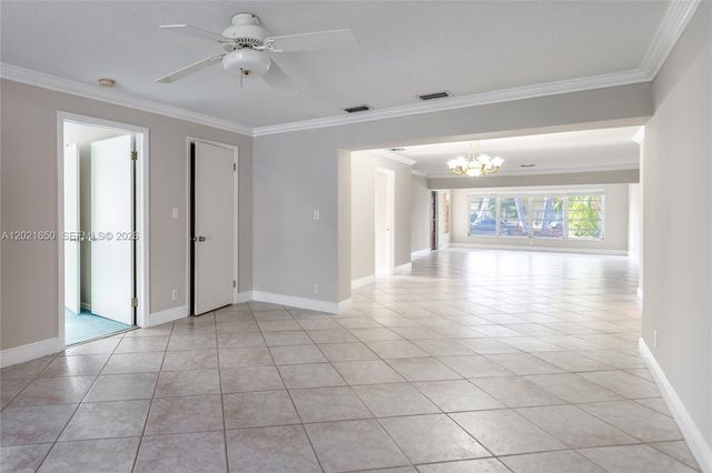 947 Lincoln St, Hollywood, FL 33019