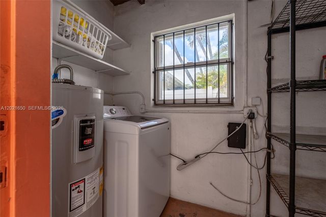 947 Lincoln St, Hollywood, FL 33019